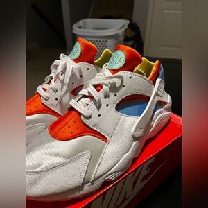 Nike Hurriche Hurricane White Orange Blue